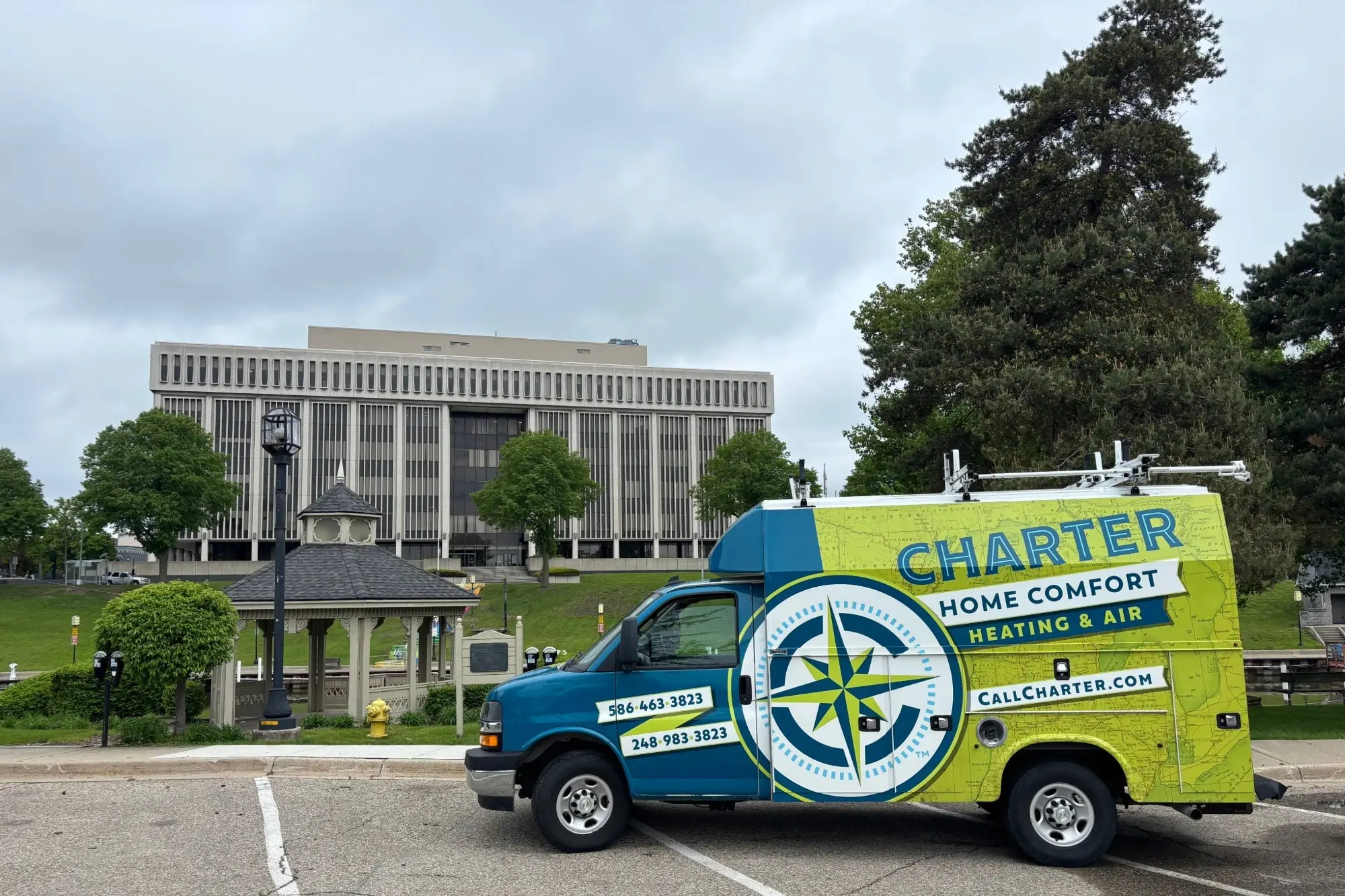  Charter home Comfort van parked near Macomb County Circuit Court building in Mount Clemens, Michigan.  